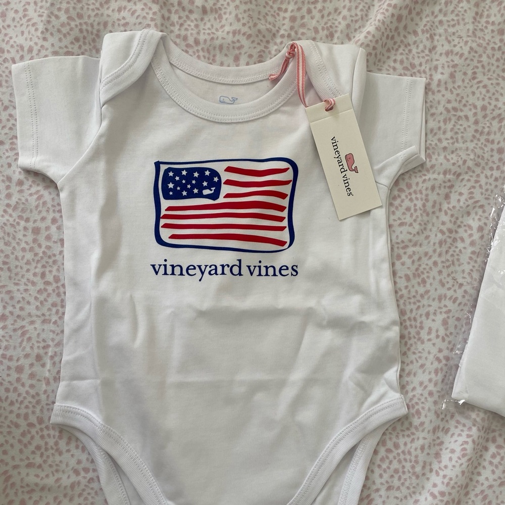 COPY - Vineyard vines Baby Bodysuit Brand New 18-…